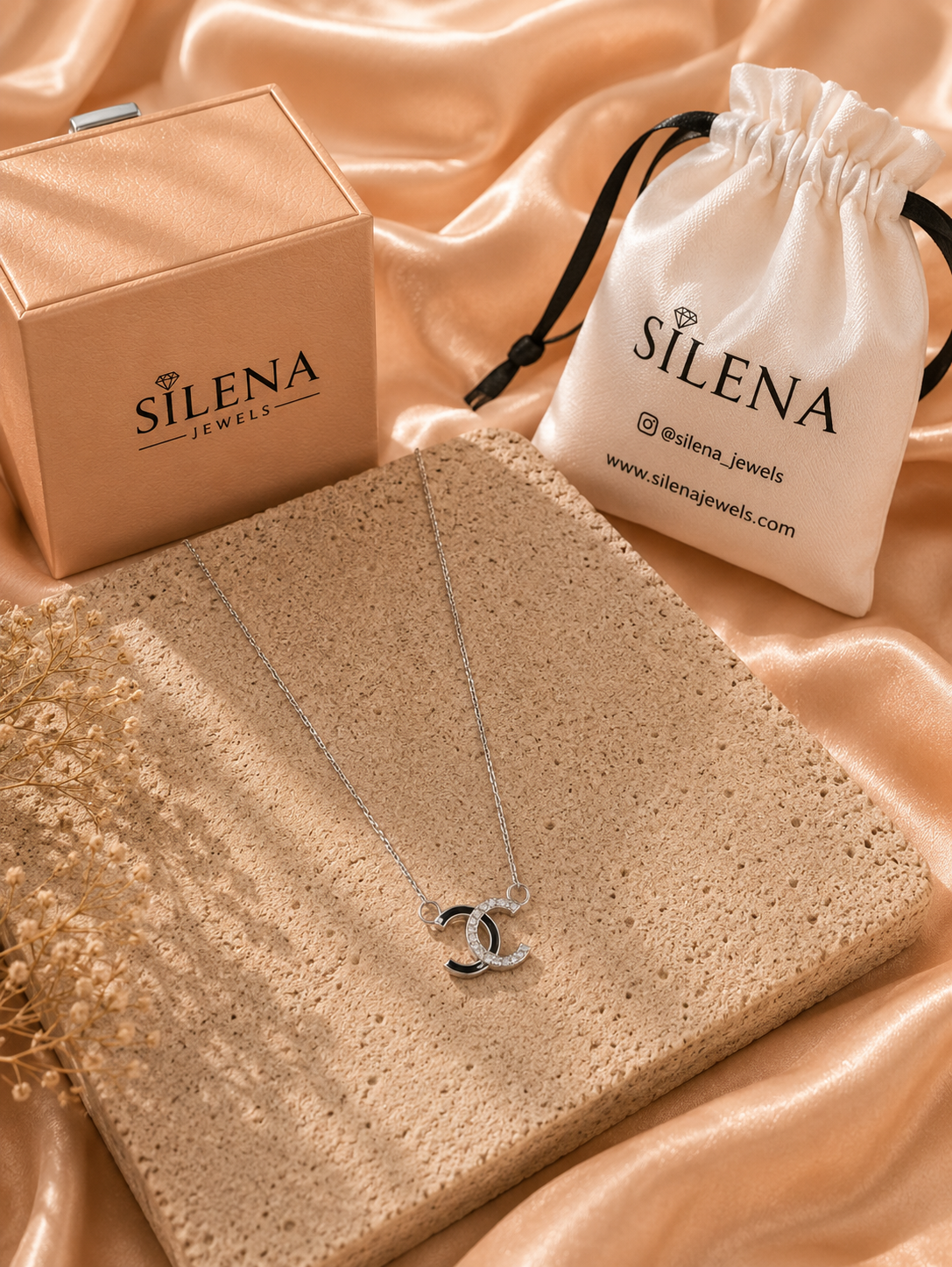 Novelle Necklace - Image 4