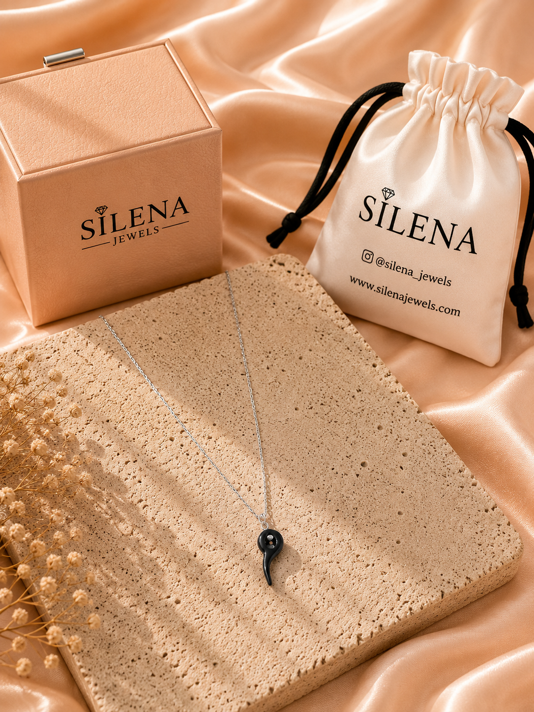 Guardian Gaze Necklace - Image 4